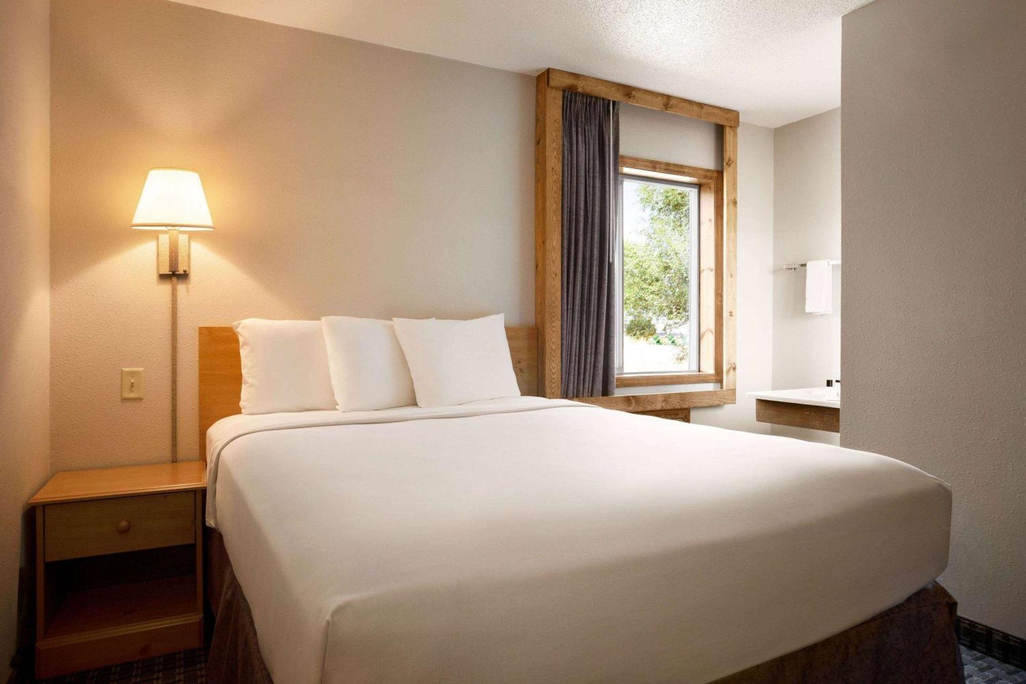 Travelodge By Wyndham Edgemont Extérieur photo